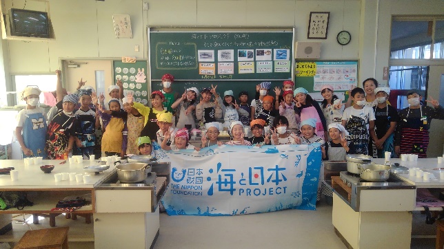 見て・触れて・考えよう！　カツオから学ぶかごんまの海－鰹出汁給食メニューを考えよう！－　〜海と日本PROJECT〜